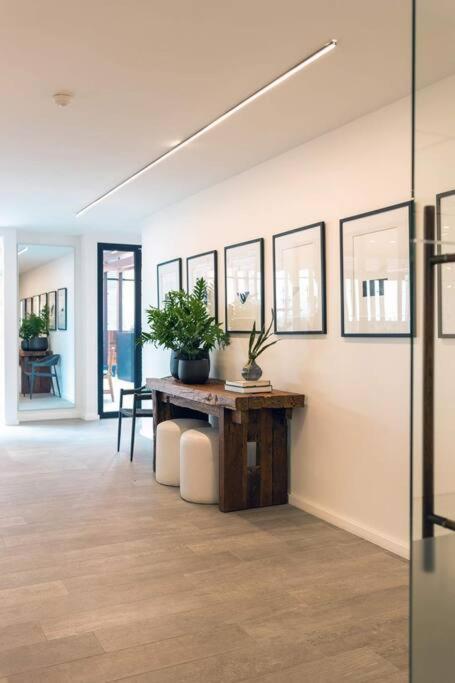 Luxury In Zona 10 With Pool Apartment *