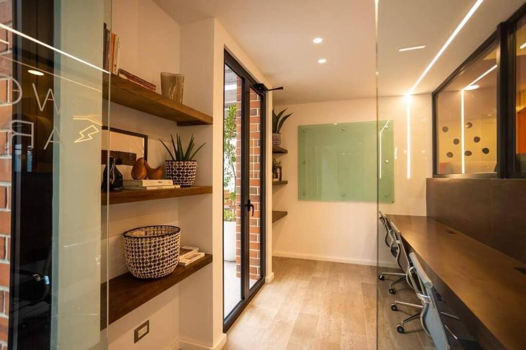 Apartment Luxury In Zona 10 With Pool *