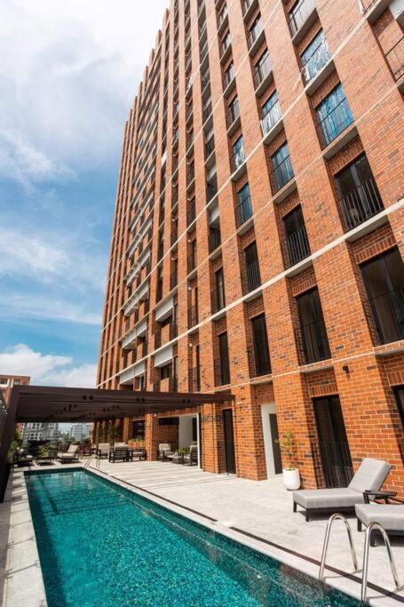 Apartment Luxury In Zona 10 With Pool