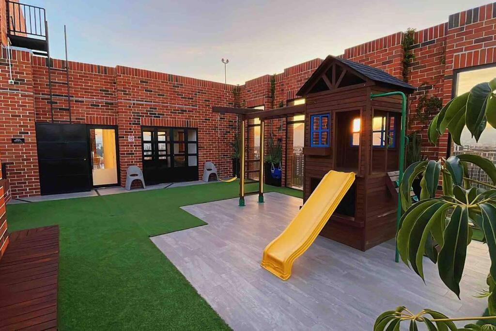 Luxury In Zona 10 With Pool